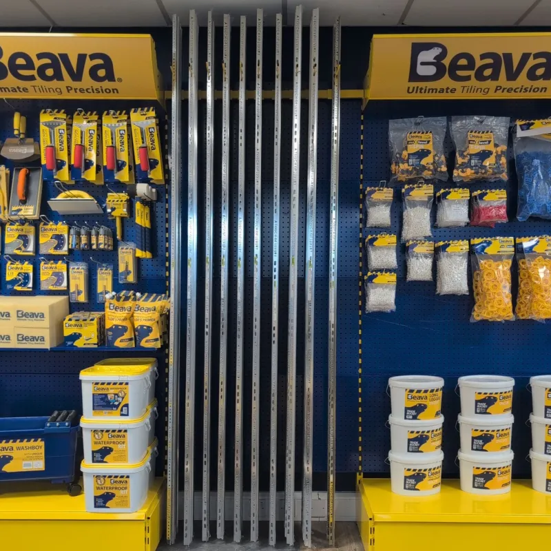 Beava Trim Back Bar with Hooks for 1000mm Stand
